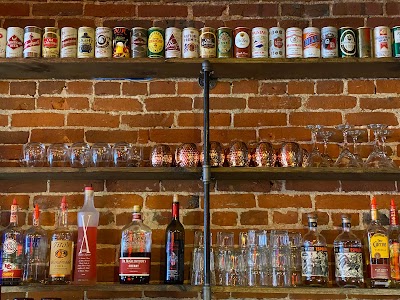 Finn's Food & Spirits food truck