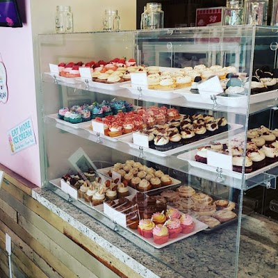 K & J's Elegant Pastries food truck