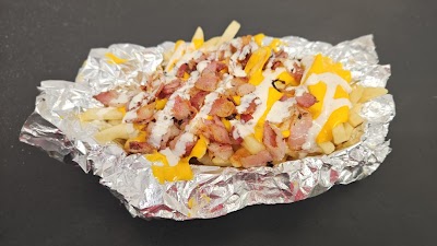Mulecreekgrille llc food truck in Erie