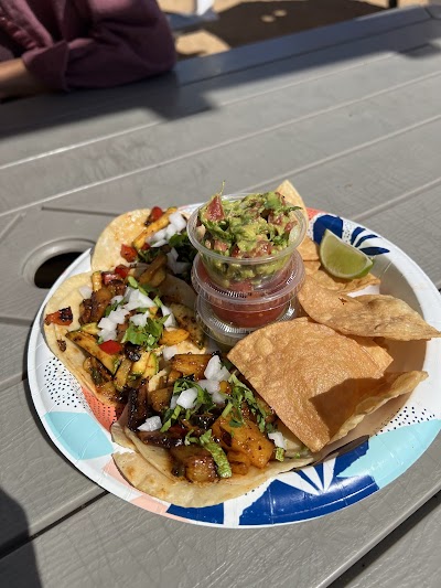 Papi's Kitchen food truck in Prescott