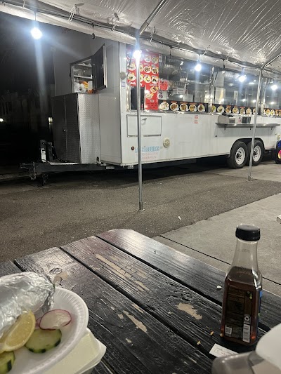 Los Taqueiros Ming food truck