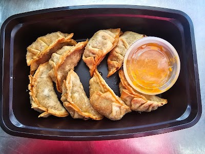 Momo & More food truck in Lubbock