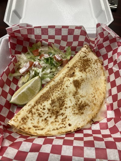 El Primo Carnitas Taqueria food truck