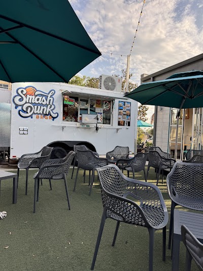 Smash Dunk BRGR food truck in Orlando