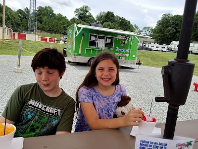 T-town Snow Trailer food truck in Tuscaloosa