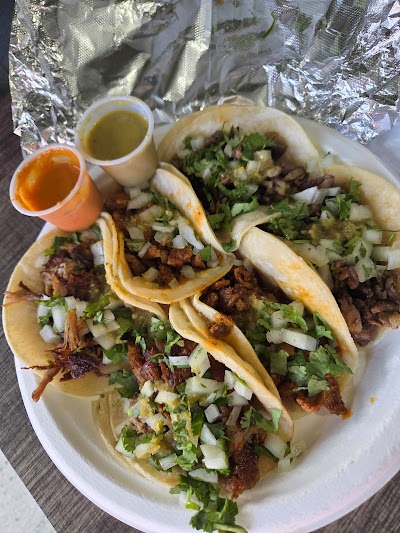 Chalitos food truck in Astoria