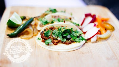 Tacos el Muchacho Alegre (Happy Boy) food truck