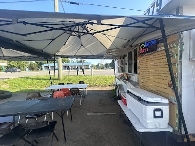 Antojitos mexicanos mobile food truck food truck in Clarksville