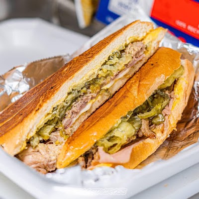 Llano Cubano food truck in Lubbock