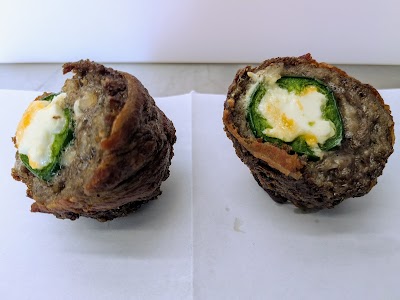 Hood Eats food truck in Lansing