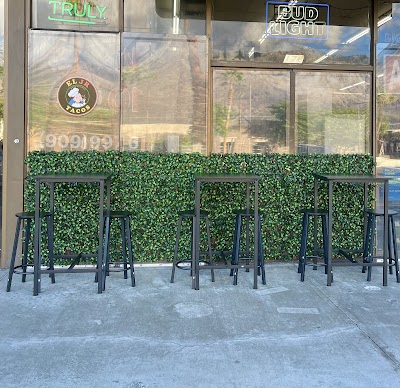 El JR Tacos food truck in Palm Springs