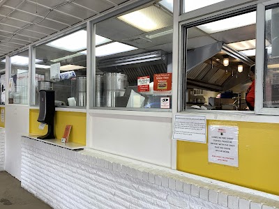 Willie's Wee-Nee Wagon food truck