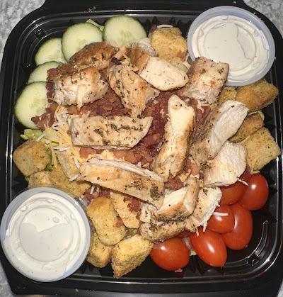 Great Lakes Eatz & Treatz food truck in Flint