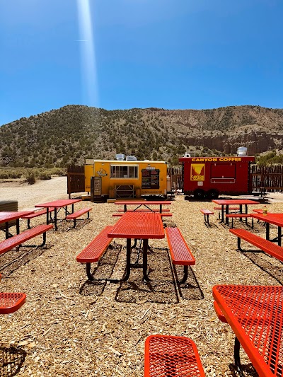 Hot Dawgin food truck in Taos