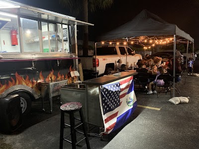 Pupusas La Perrona Food Truck food truck