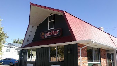 Peaches' Family Restaurant food truck