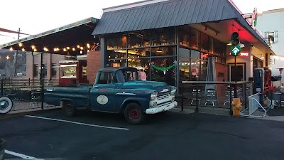 Ernie's food truck in Durango