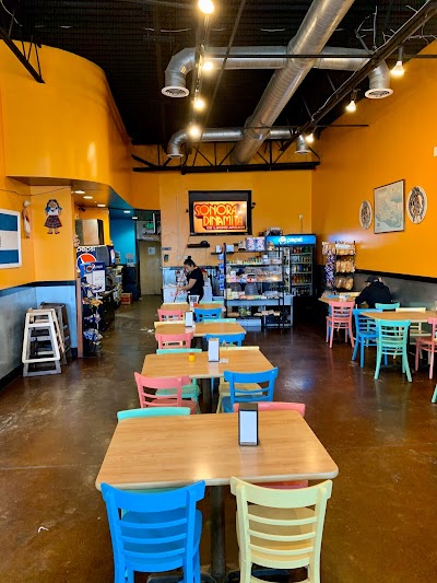 El Salvador Los Primos food truck
