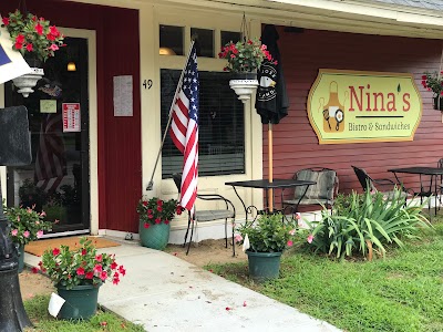 Nina's Bistro & Sandwiches food truck
