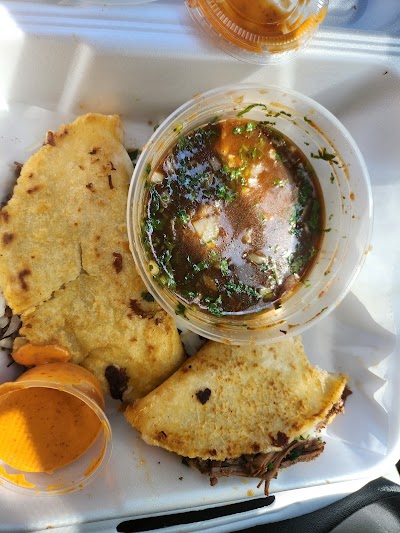 Aide’s Kitchen food truck in Bismarck