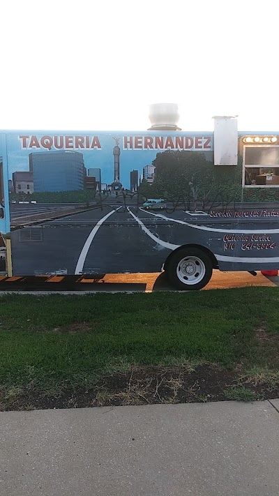 Taqueria Hernandez food truck in Kansas City