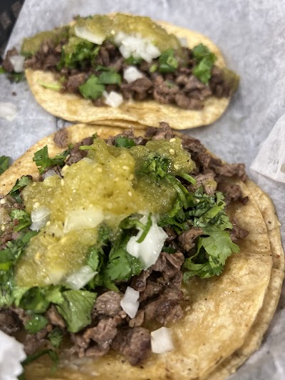 Tacos Neno Rockford food truck in Rockford