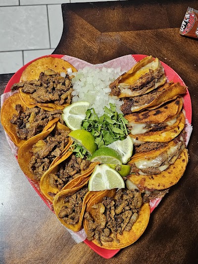 Taquisa Waco food truck in Waco