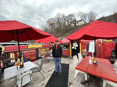 Phat Daddy's on Da Tracks food truck in Charleston