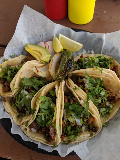 Los Olivos Mexican Food Truck food truck in Des Moines