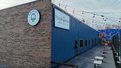 Tulip City Bar and Grill food truck in Holland