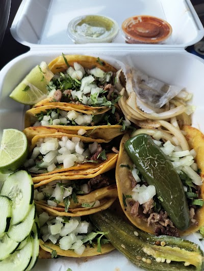 Ma’ Mona Omaha food truck in Omaha