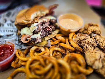 Nocturnal Eats Foodtruck food truck in Omaha