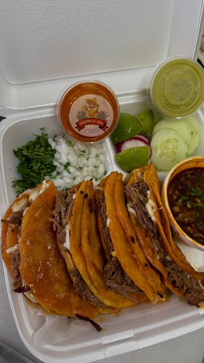 Taqueria El Pipis food truck in Starkville