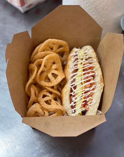 Nanas Sonoran Hotdogs food truck in Park City