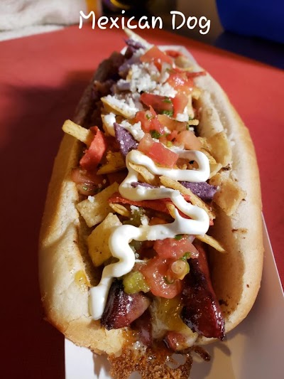 Boozy Bites food truck in Fort Lauderdale