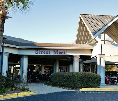 Street Meet The American Tavern food truck in Hilton Head Island