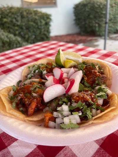 Los Tlaxcaltecas Food Truck food truck in Bakersfield