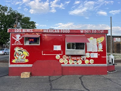 Los Ninis food truck in Rochester