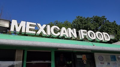 Tacos La Papa food truck in Des Moines