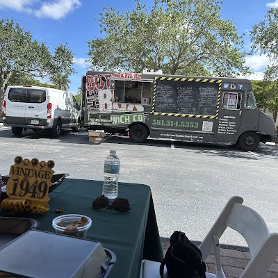 Outside the Box Food Truck food truck in Boca Raton