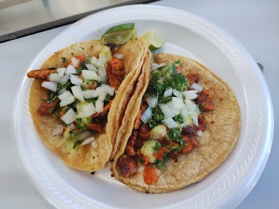 TACOS Y TORTAS food truck in Ann Arbor