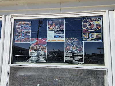Tubby’s Kitchen & Catering food truck