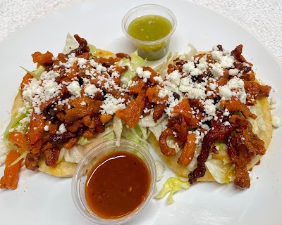 Rikos Tacos food truck in Norman