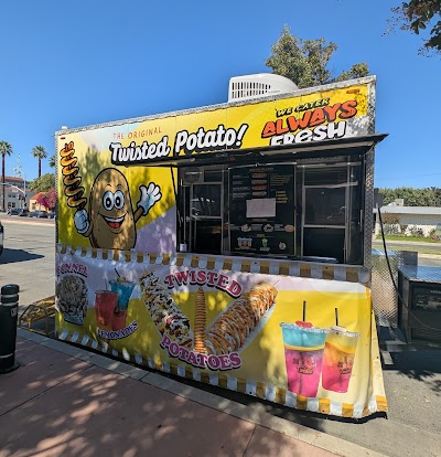 Get It Twisted food truck in Bakersfield