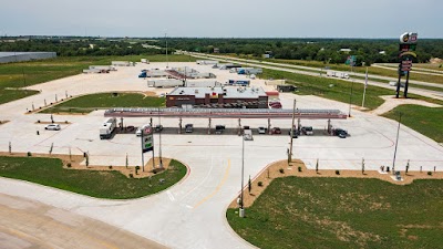 Big Apple Travel Center food truck in Joplin