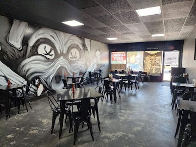 Mouthole Burgers and BBQ food truck