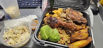 Island Vybez Caribbean Cuisine food truck in Lansing