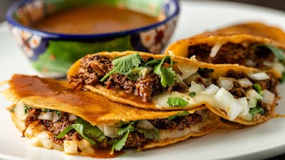 Rikos Tacos food truck in Murfreesboro