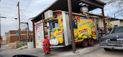 Súper Lonches food truck
