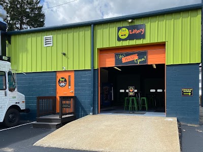 Food Trucks & Co. food truck in Mystic